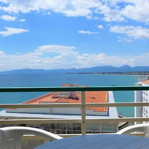 https://apartamentos-casalmar-paradis-central-park.top-hotels-tarragona.com